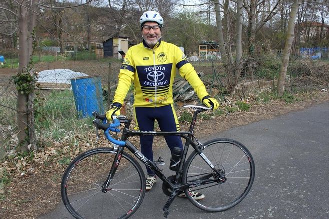 Le président du VCV, Marc Philippe, au départ d'une sortie cycliste d'entraînement sur route. Avec les nouvelles directives sanitaires, depuis le 3 avril, il est pratiquement impossible d'organiser des sorties collectives.