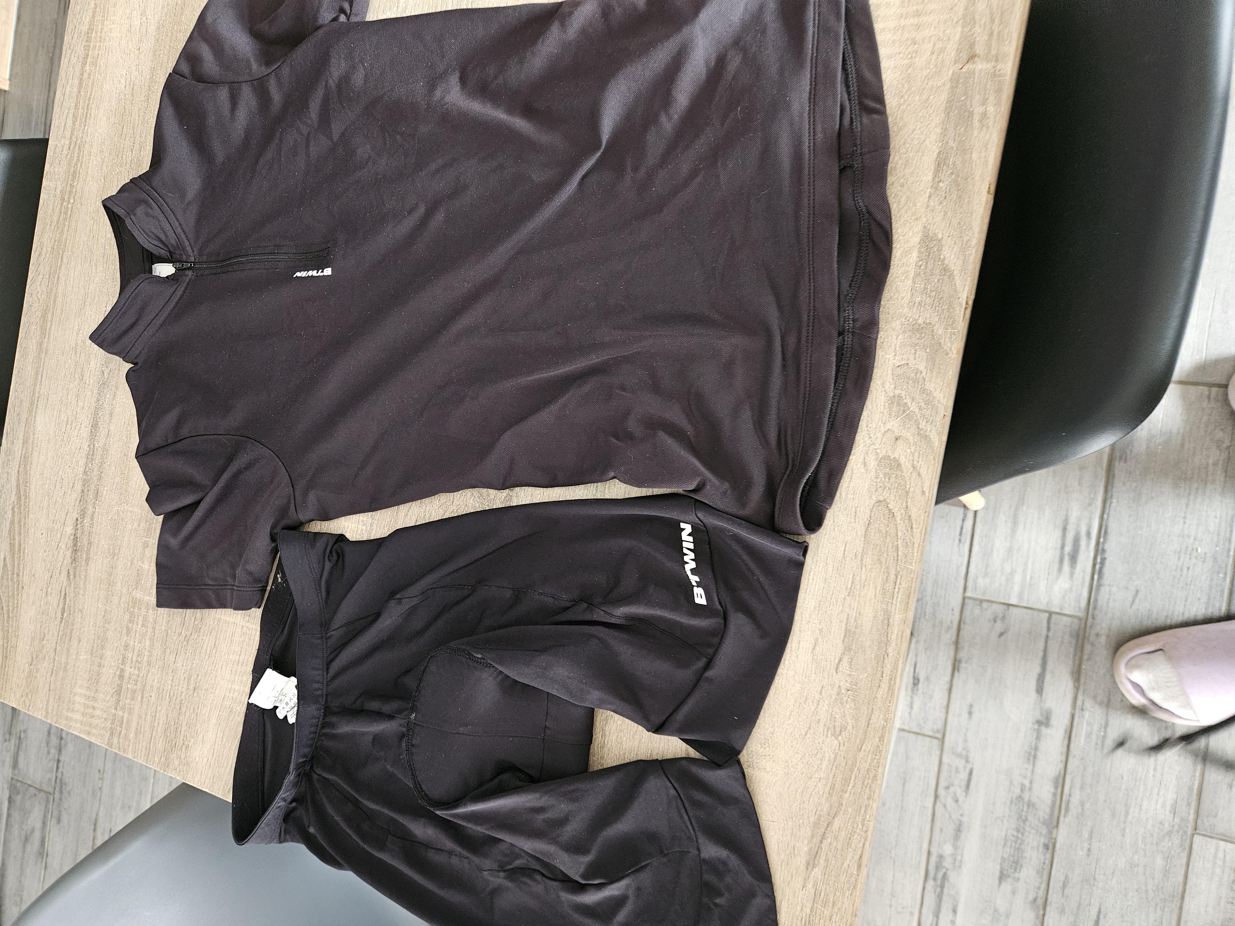 Ensemble t shirt et cuissard S
