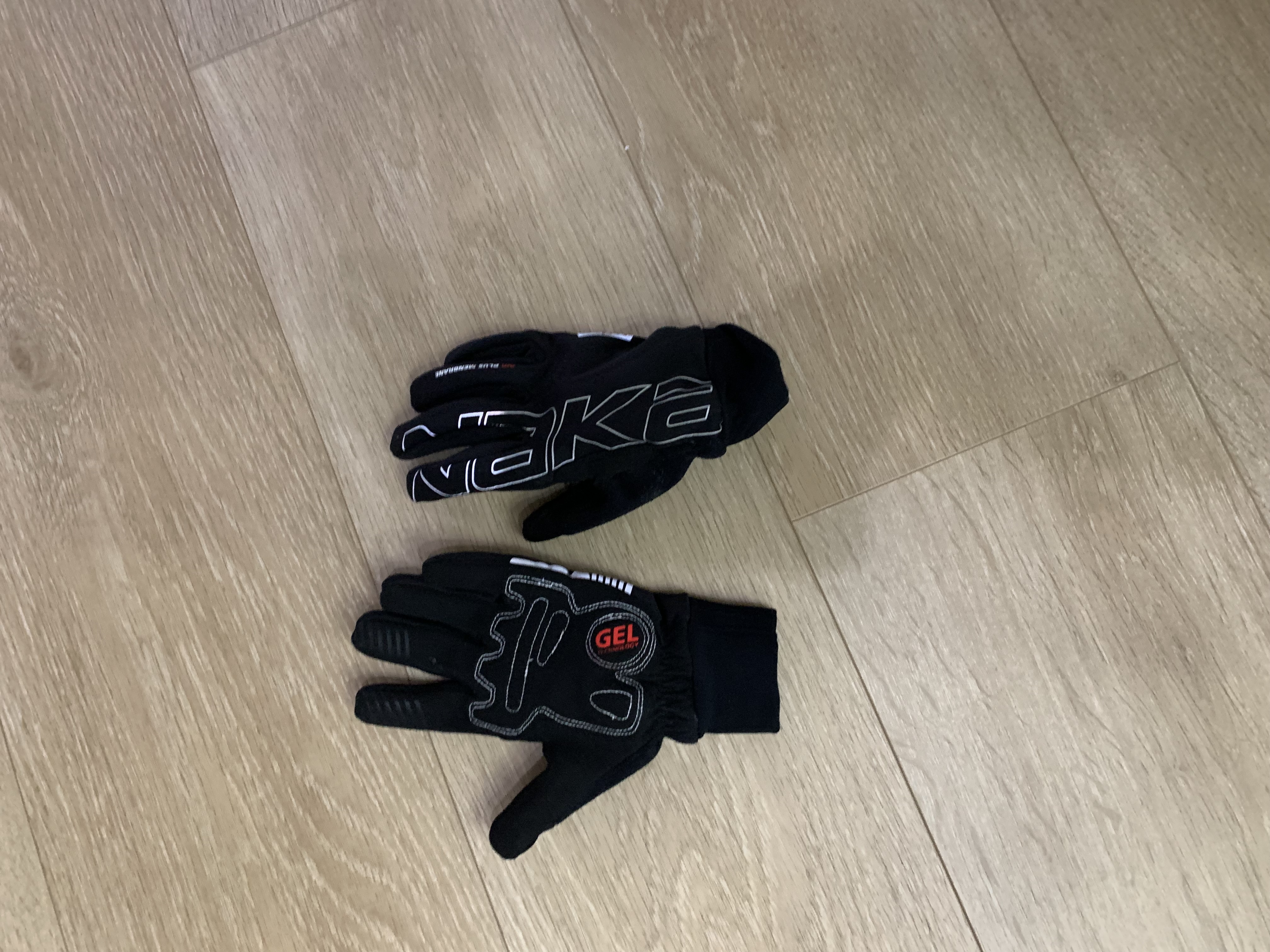 Paires de gants nakamura