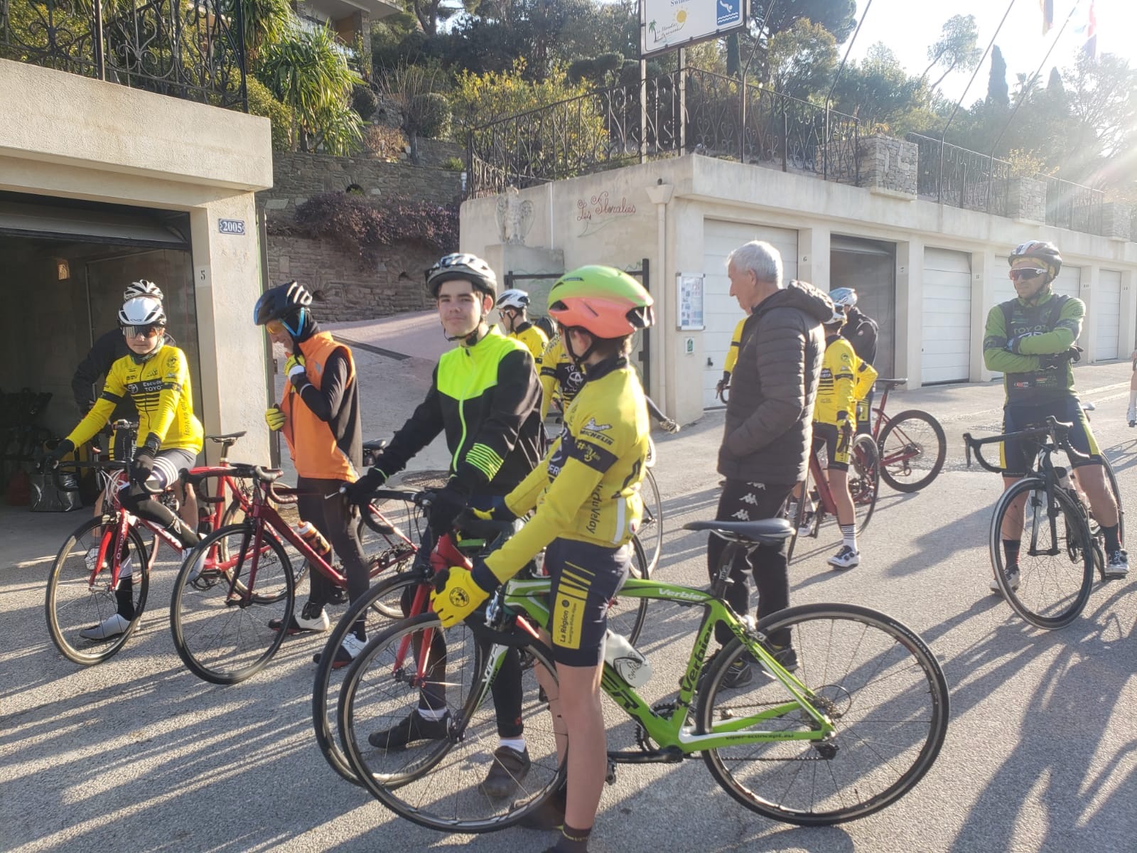 Le Vélo Club du Velay en stage sur la côte d'Azur