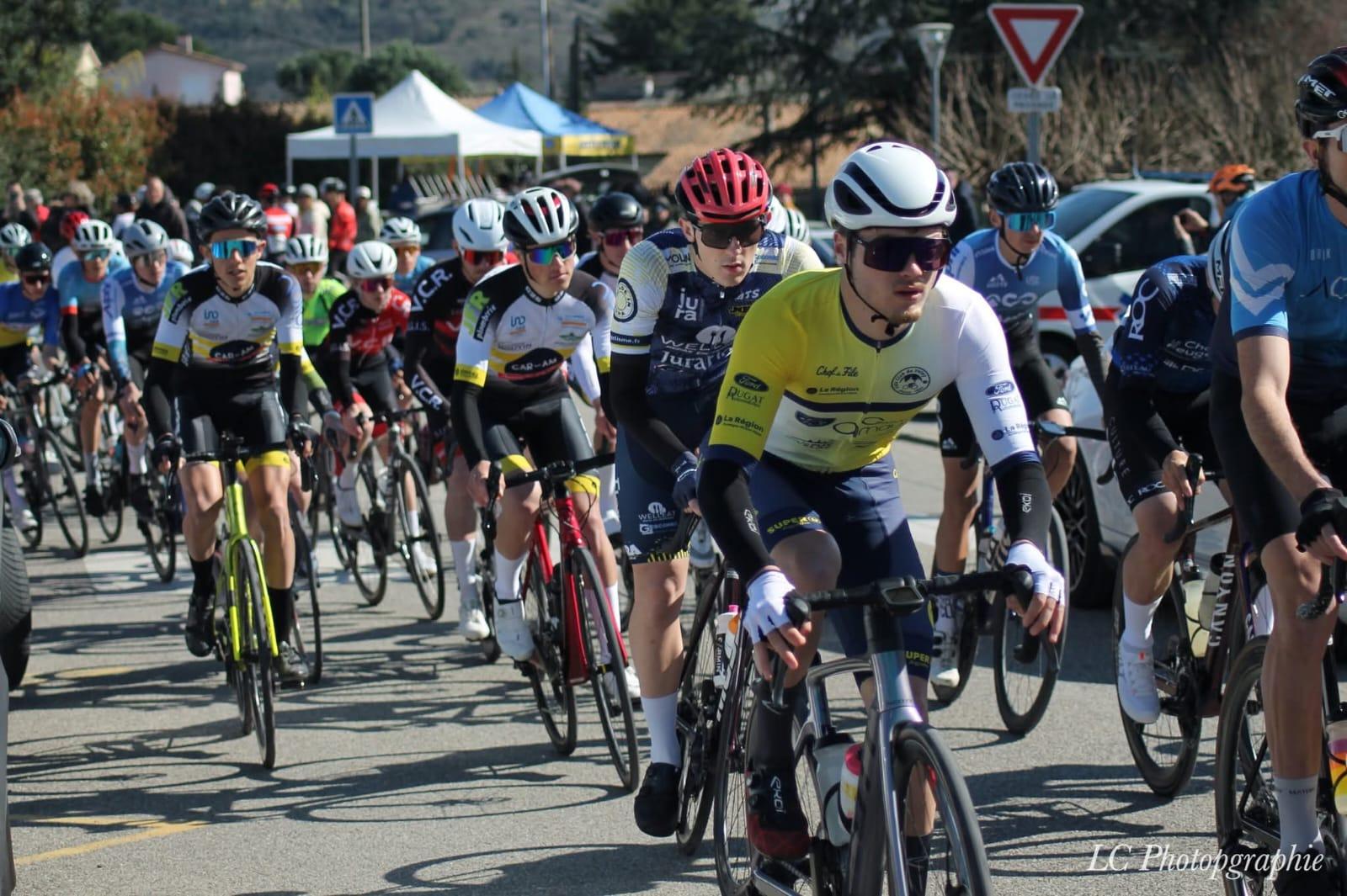 Arno en chef de file