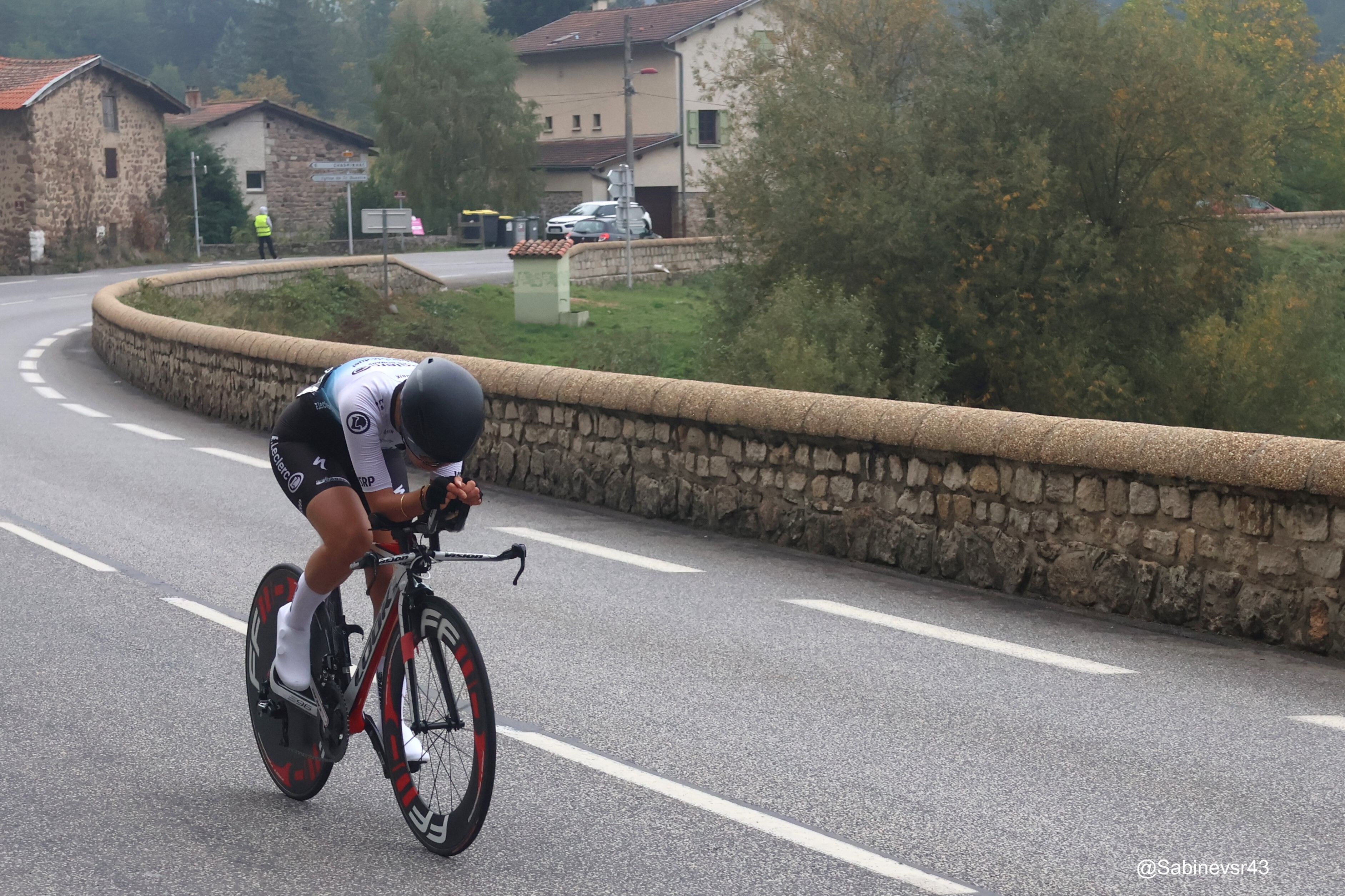 CLM Vallée : la vainqueure en action
