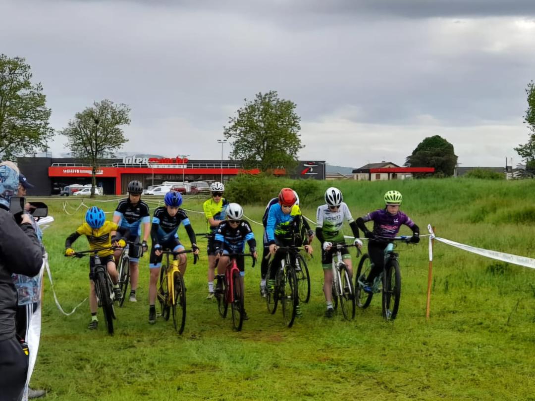 Départ U15 CX Cohade
