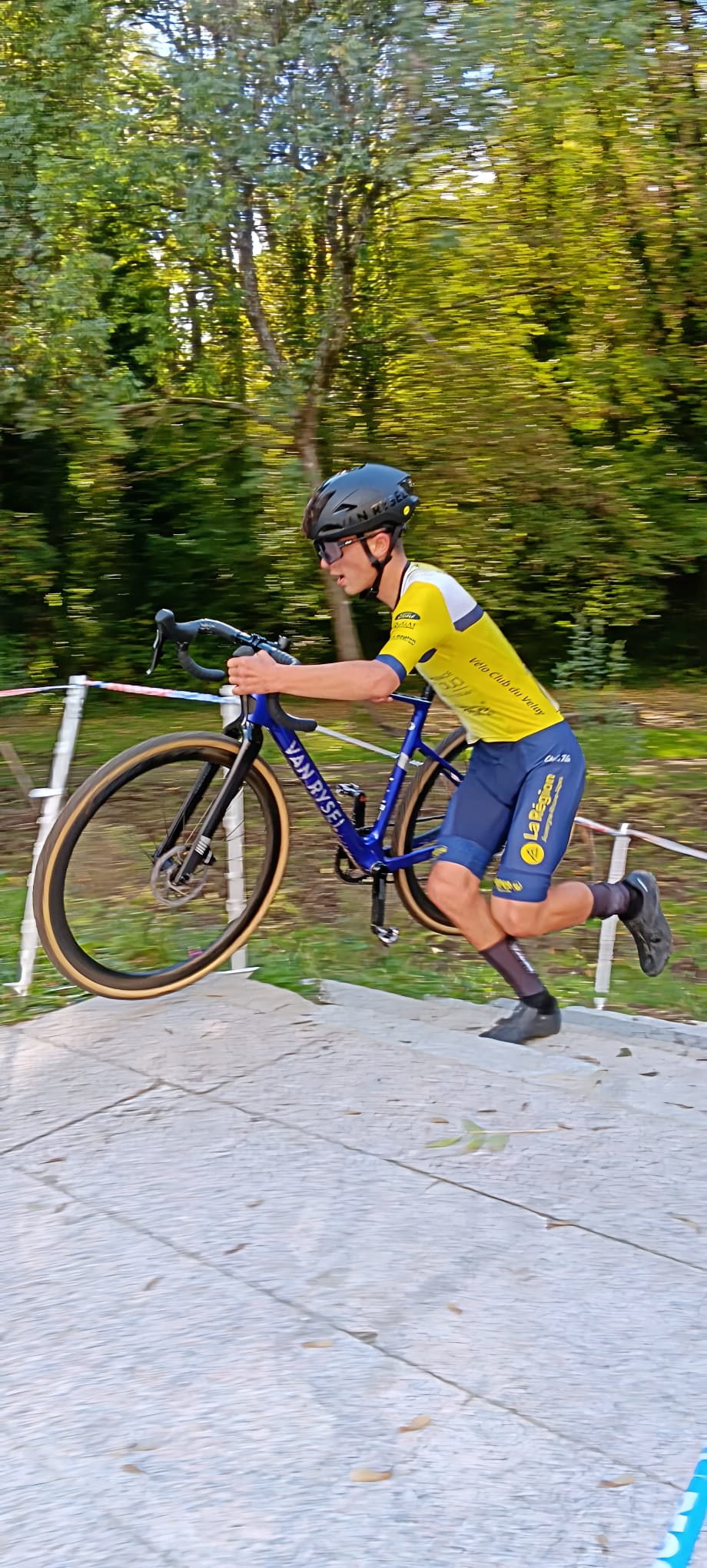 Élio en action !