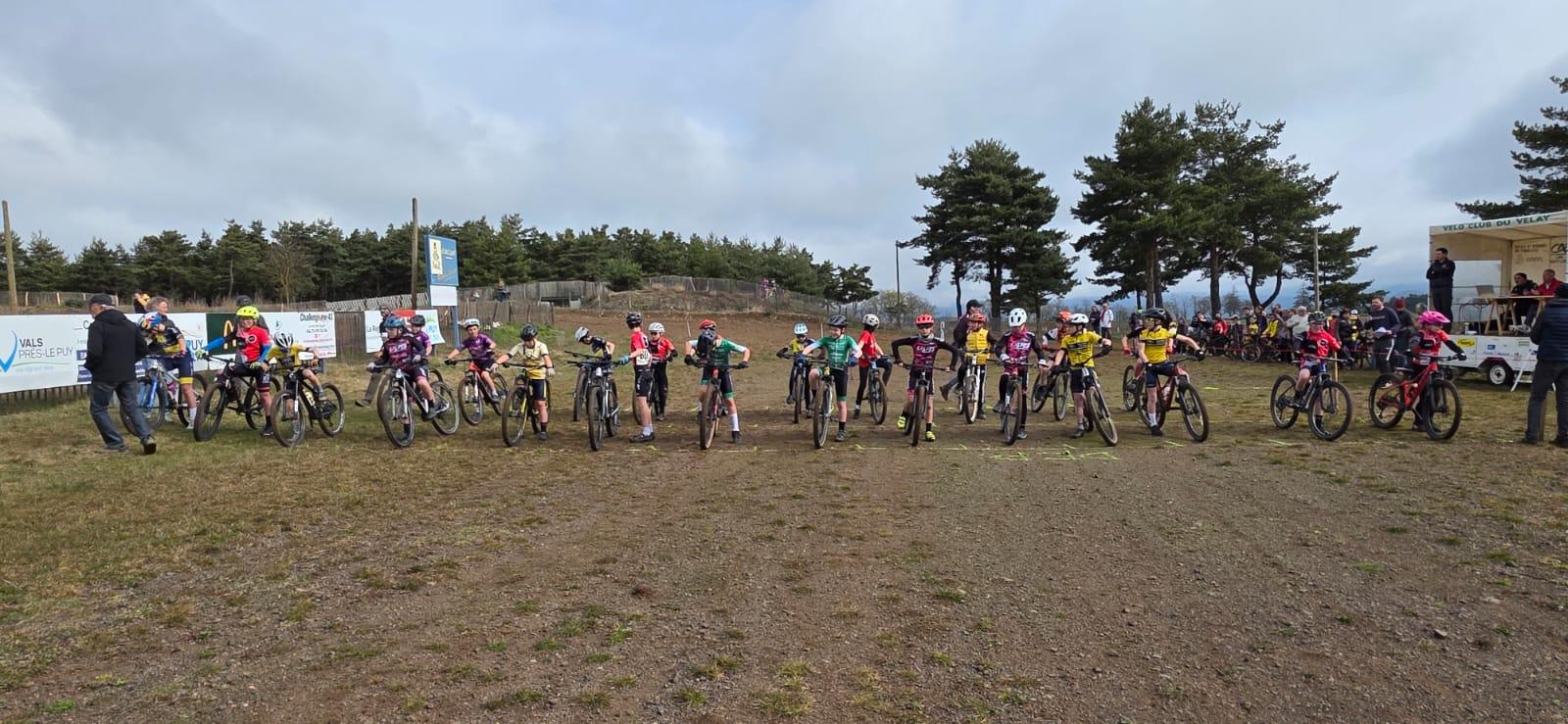 Le Vélo Club du Velay brille sur tous les tableaux au TDJV d'Eycenac