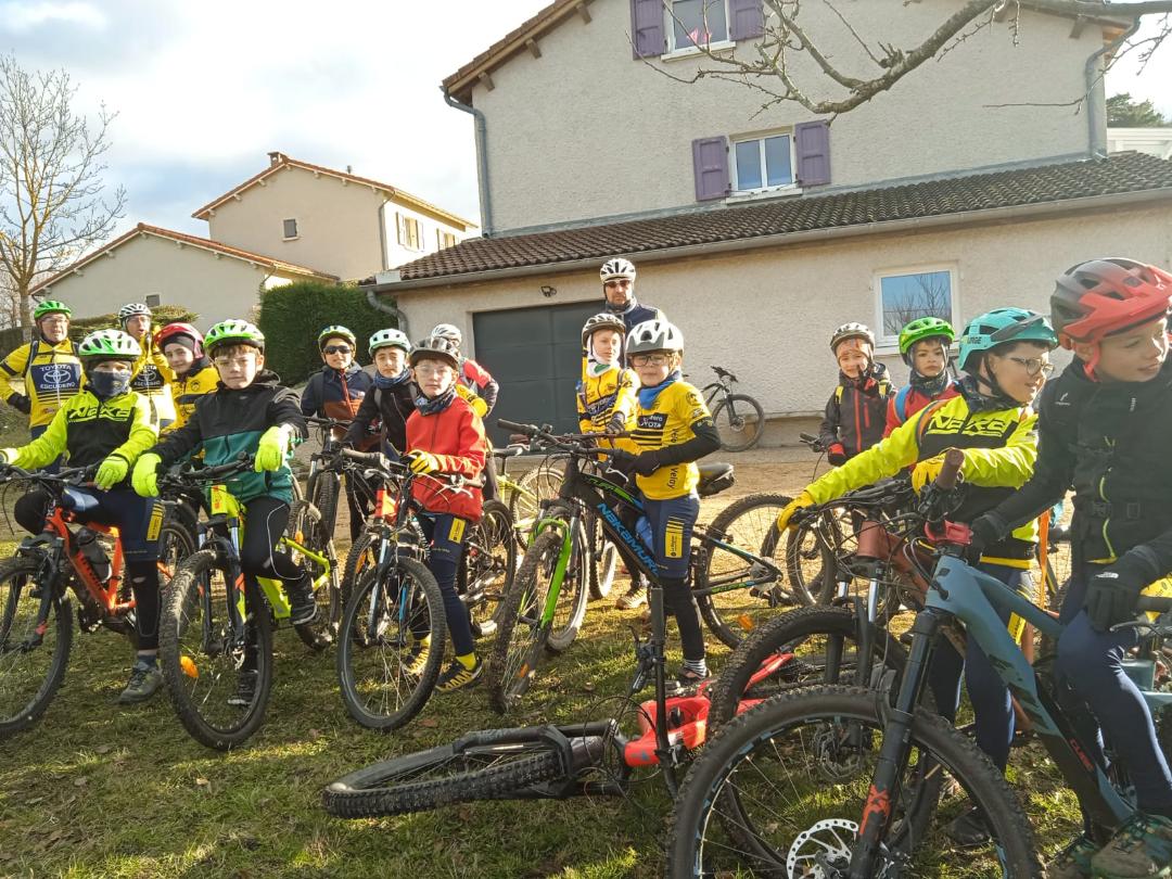 L'école du Vélo Club du Velay fête Noël