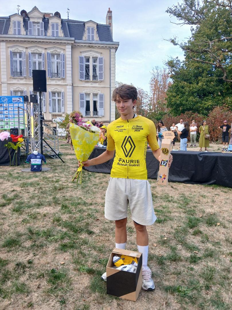 Antoine avec le maillot jaune