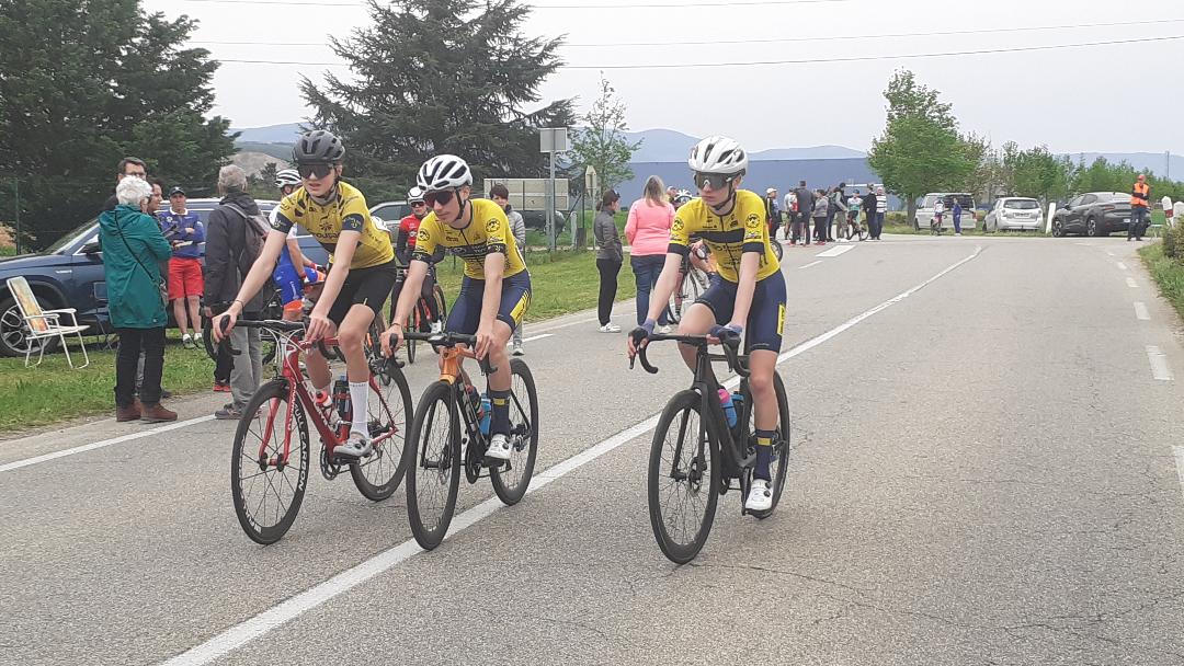 Les trois cadets au départ