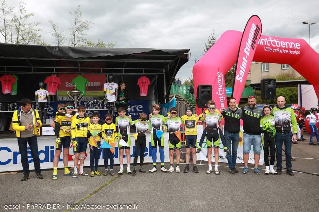 Les jeunes du Vélo Club du Velay au Trophée National des Jeunes sur Piste de Méons