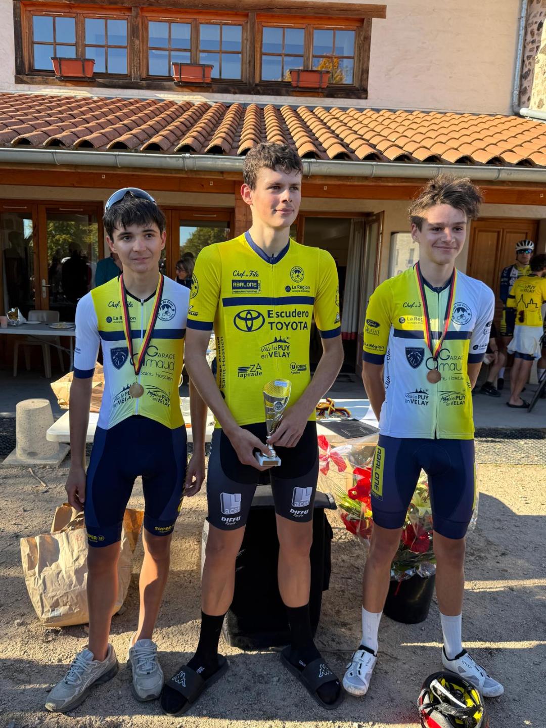 Un beau trio !