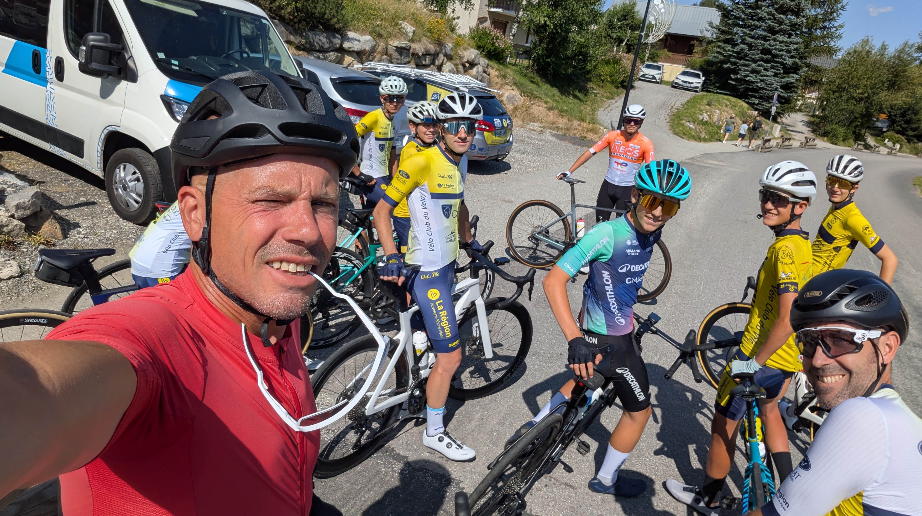 Une immersion spectaculaire au cœur des Alpes et du Tour de France pour le VC Velay